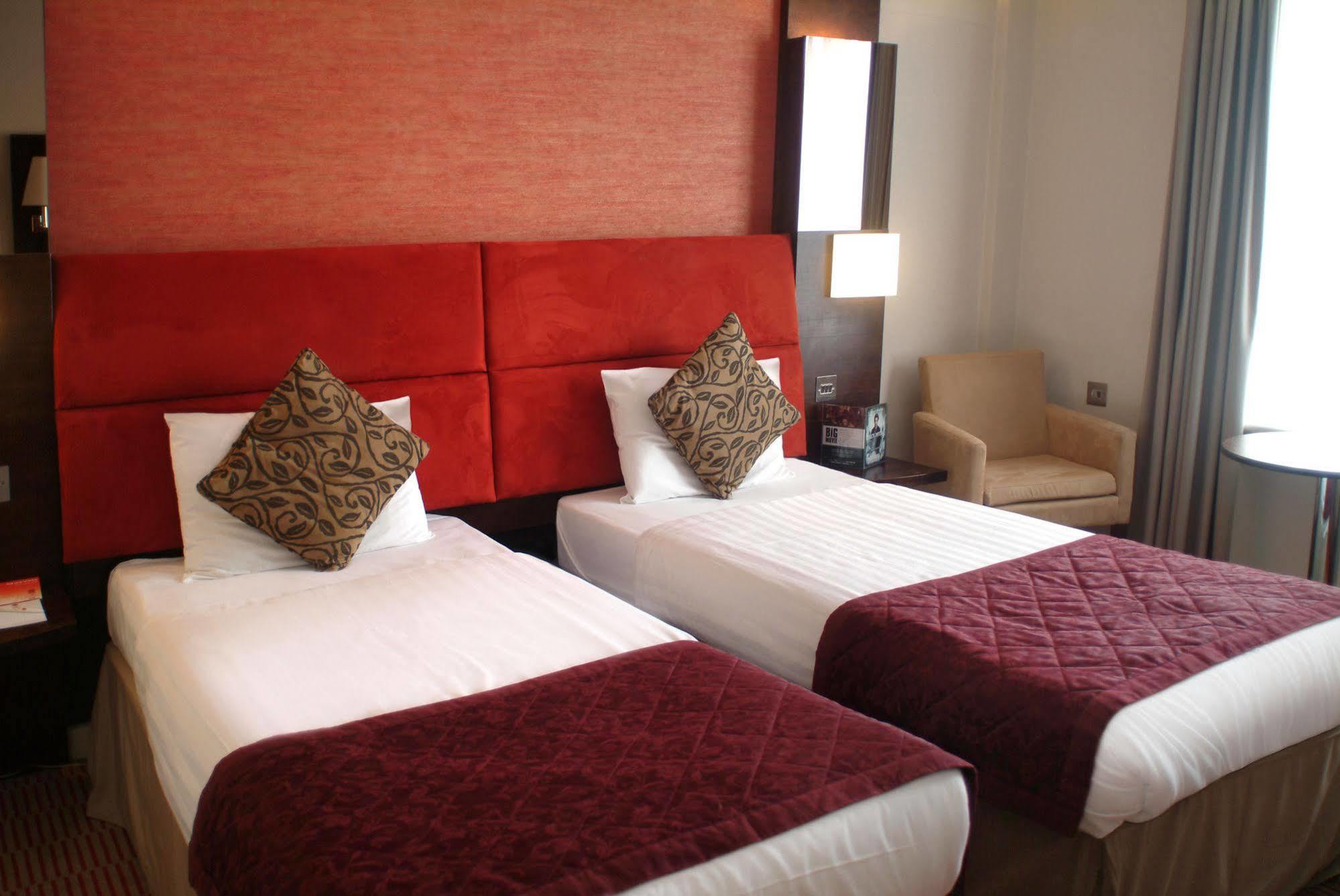 The Dragon Hotel Swansea Eksteriør billede
